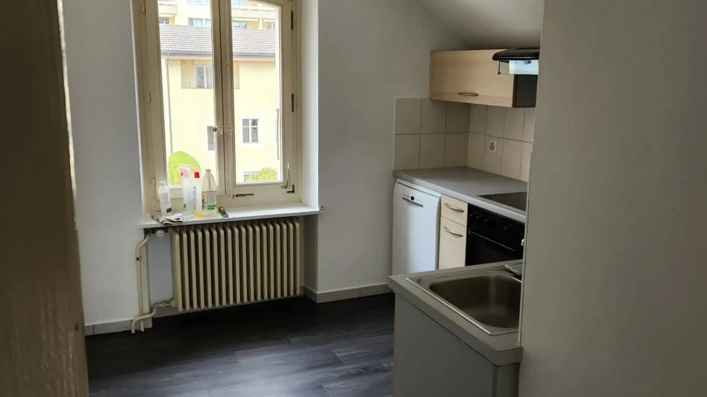 Appartamento in affitto - Rue Robert Comtesse 11, 2053 Cernier - Foto 2