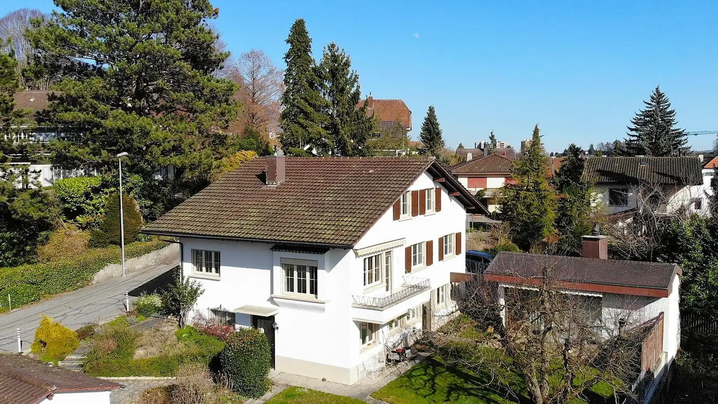 Casa singola in vendita - Krähenbergstrasse 6, 2543 Lengnau BE