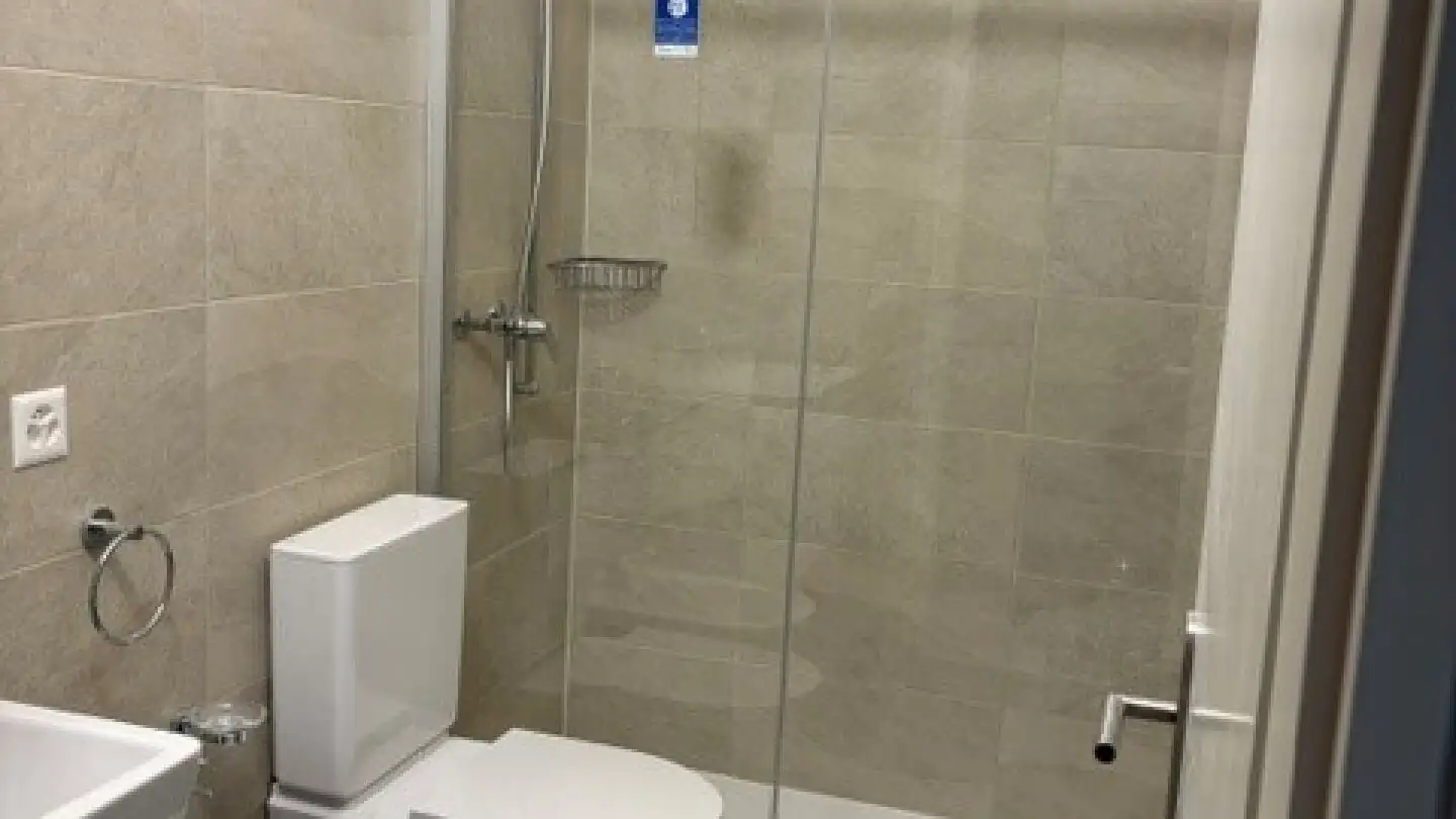 Apartment for rent - Via Generale E.Guisan 19, 6830 Chiasso - Photo 4