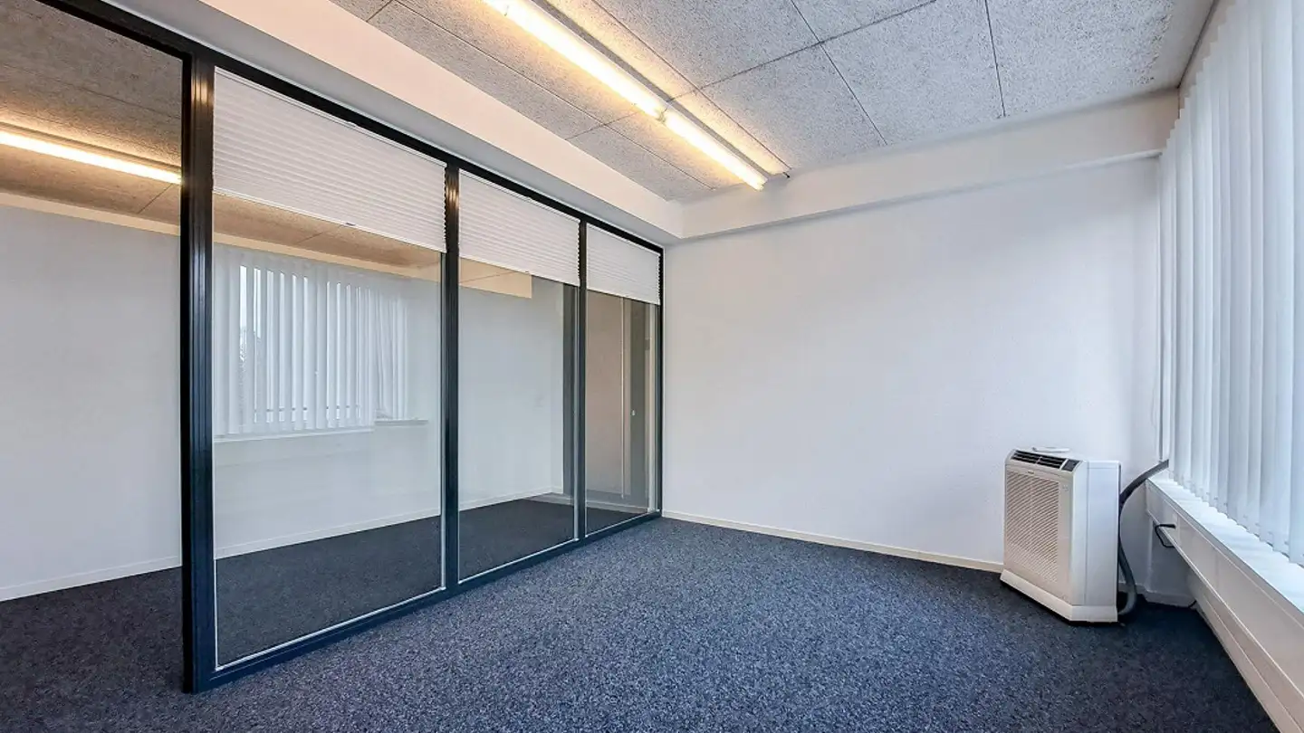 Spazio ufficio in affitto - Brühlmattweg 5, 4107 Ettingen - Photo 4