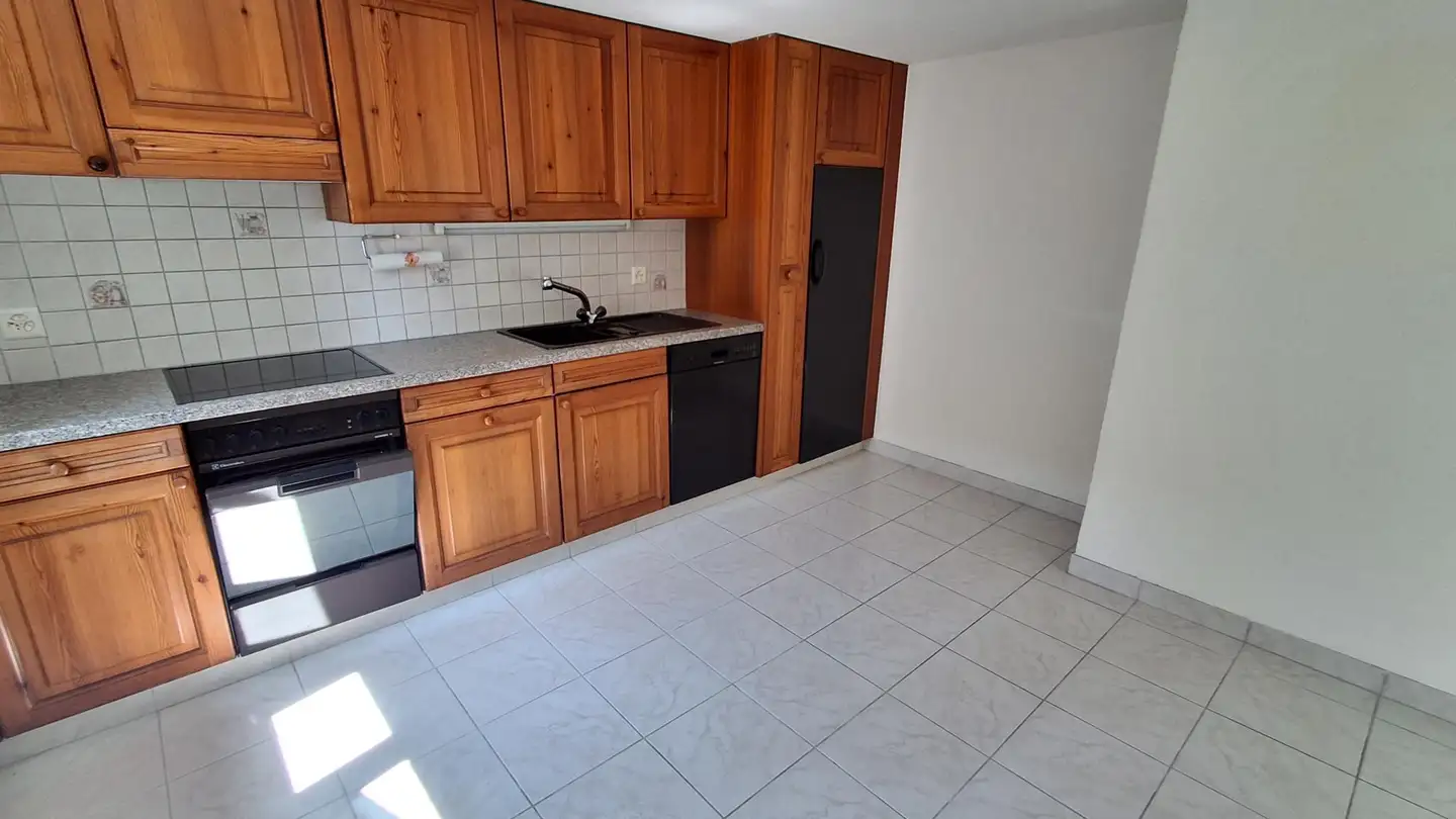 Stepped apartment for rent - 1976 Erde - Photo 2