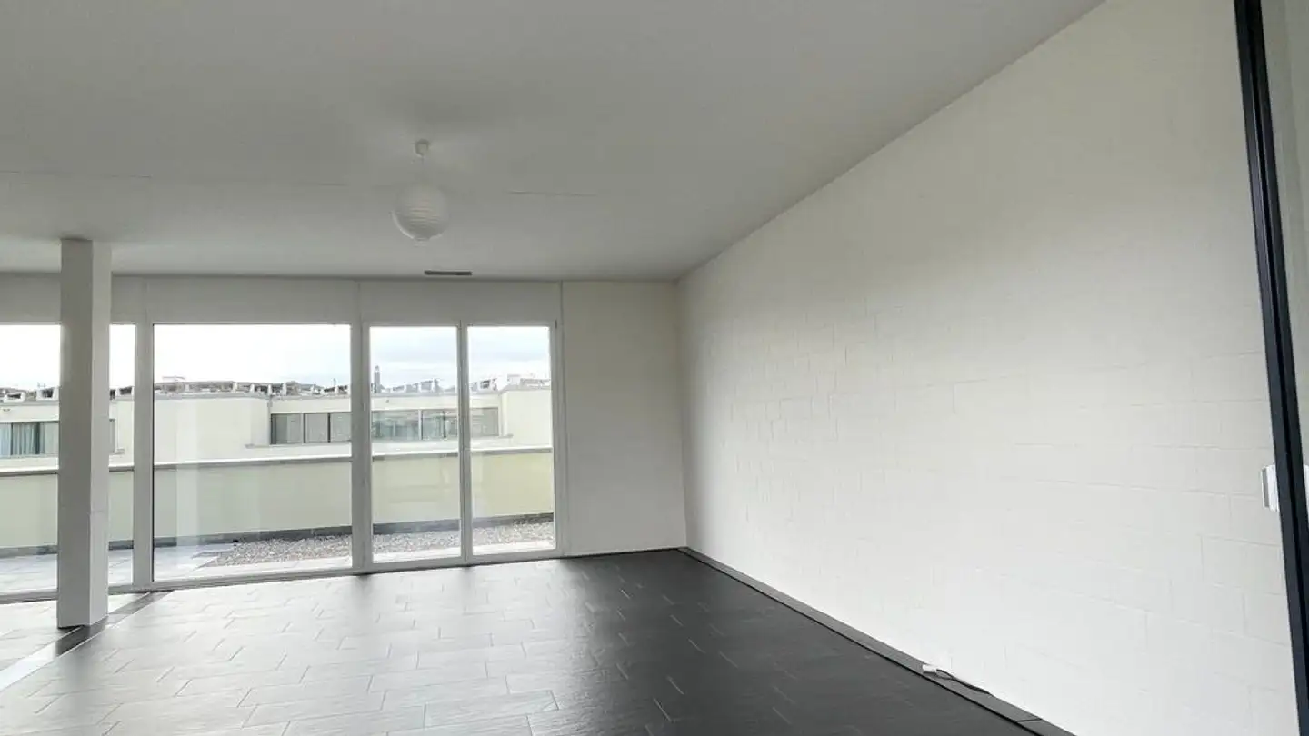 Attique à louer - Uster West, 8610 Uster - Photo 2