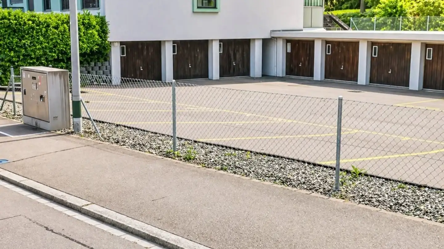 Place de parking extérieure à louer - Kellersackerstrasse 10, 8424 Embrach