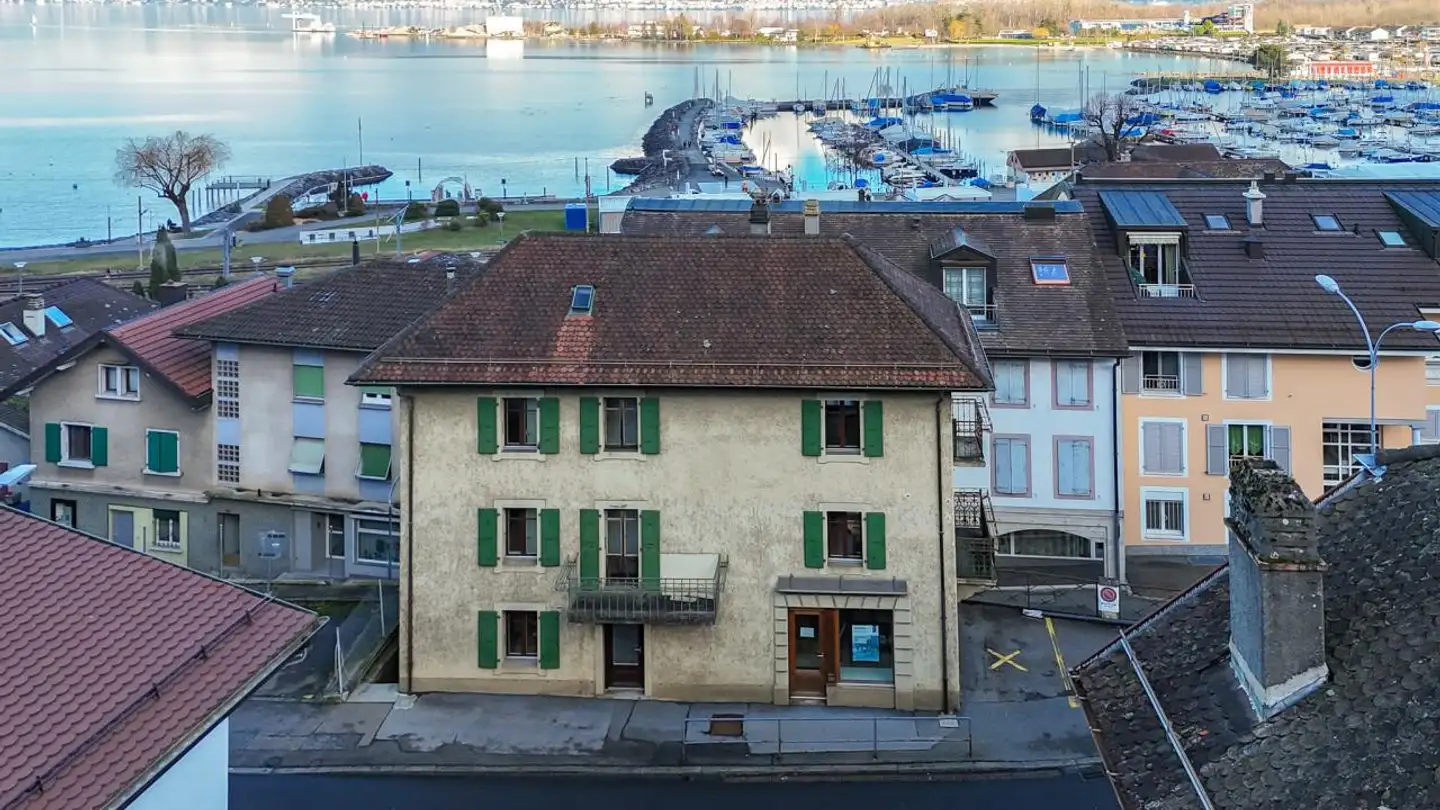 Mixed-use building for sale - 1897 Bouveret - Photo 2