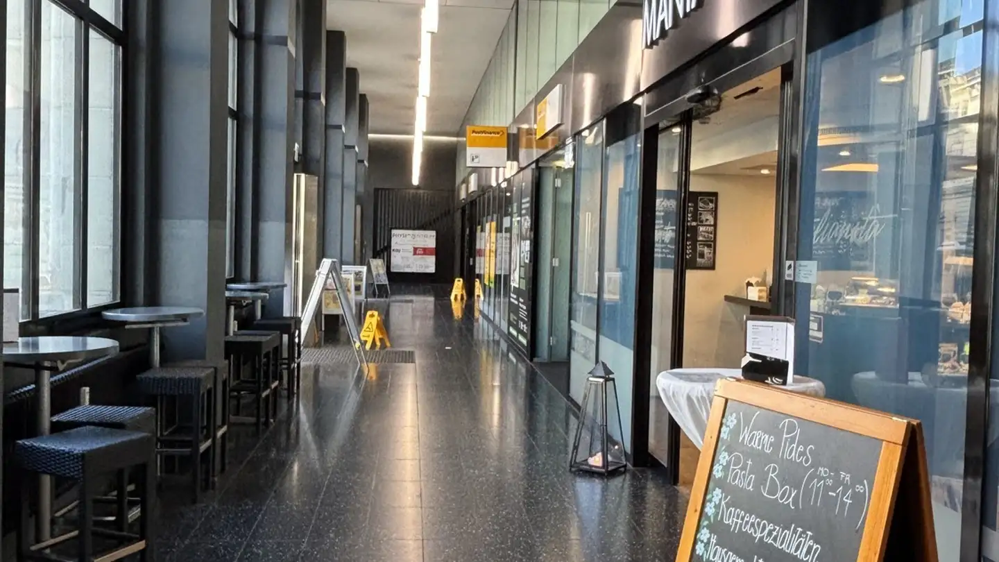 Department store for rent - Bahnhofplatz 8, 8400 Winterthur - Photo 4
