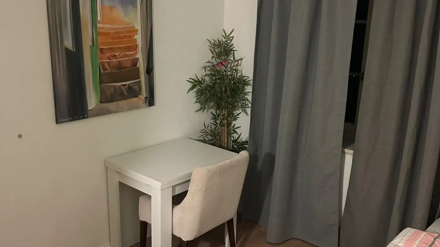 Chambre à louer - 1400 Cheseaux-Noréaz - Photo 2