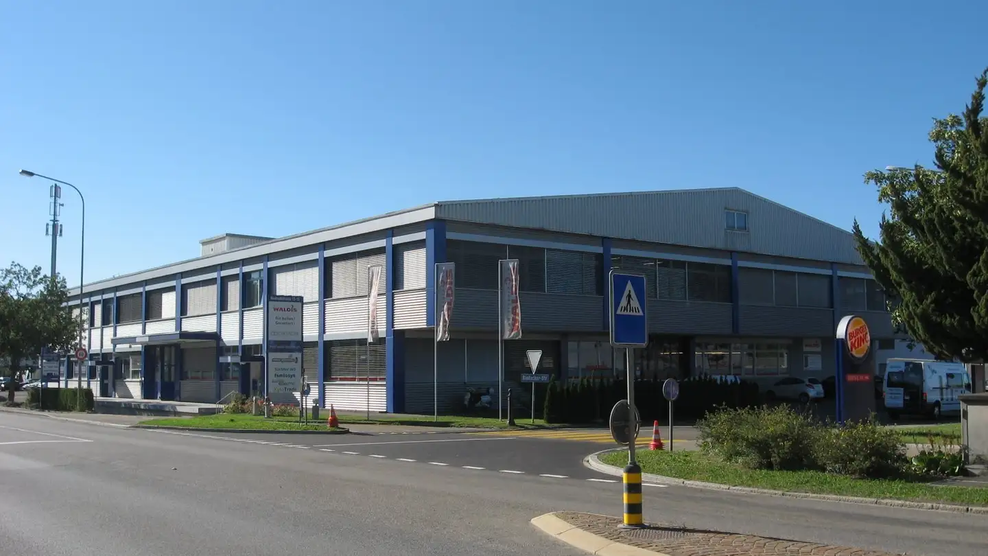 Proprietà industriale in affitto - Riedmattstrasse 12, 8153 Rümlang