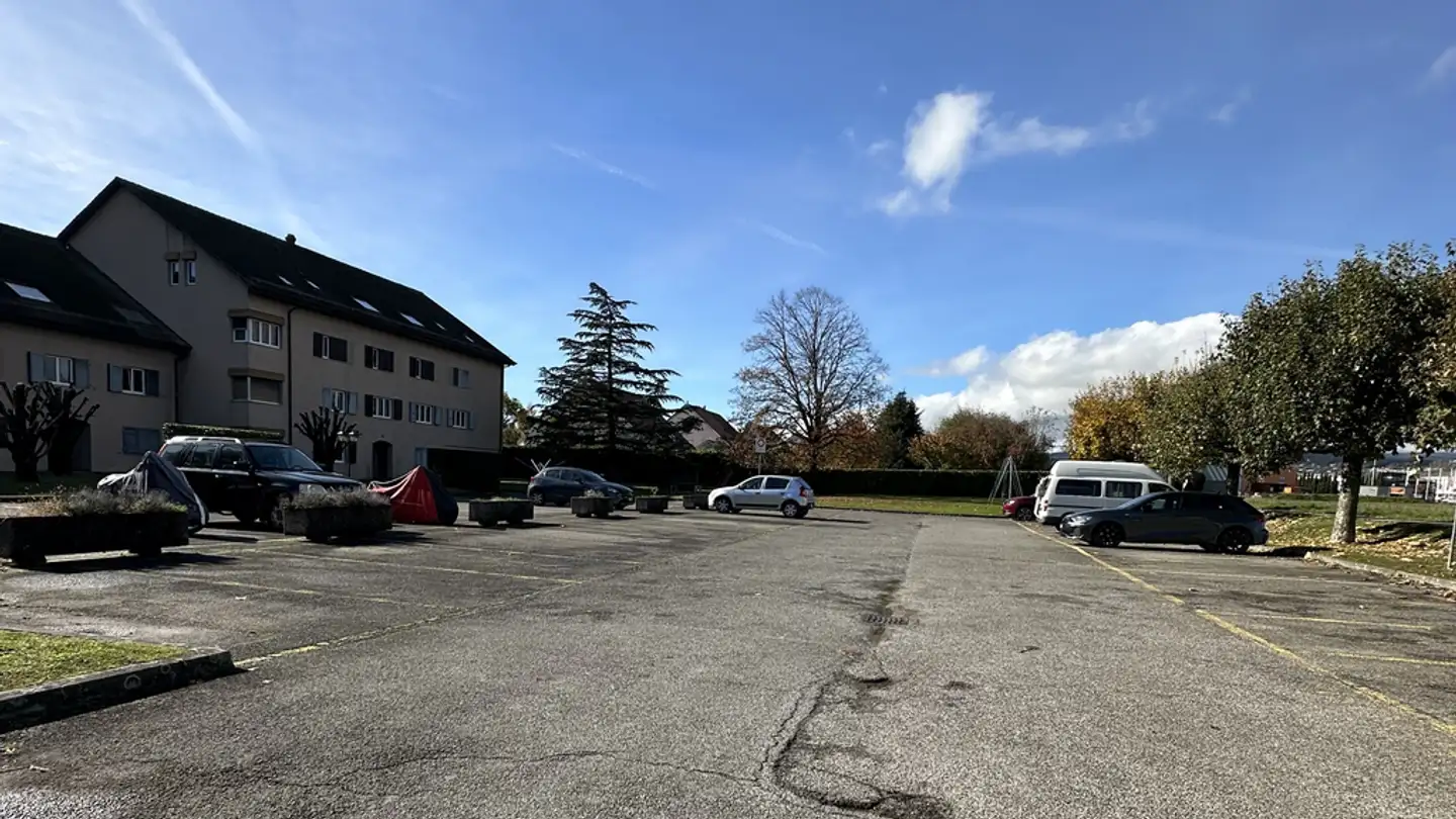 Parcheggio esterno in affitto - Route De La Plantay, 1163 Etoy - Photo 2