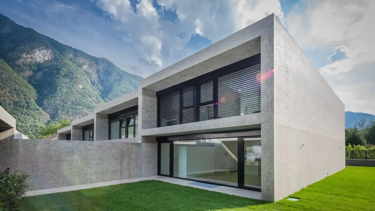 Casa a schiera in affitto - Via Femnùscia 10, 6537 Grono