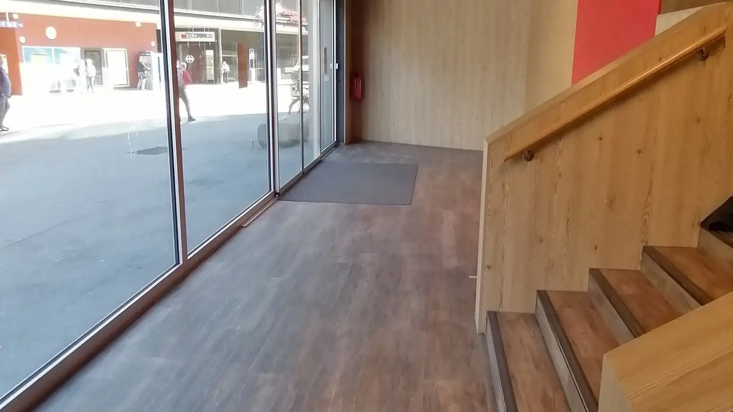 Shop for rent - Bahnhofstrasse 15, 3930 Visp - Photo 4