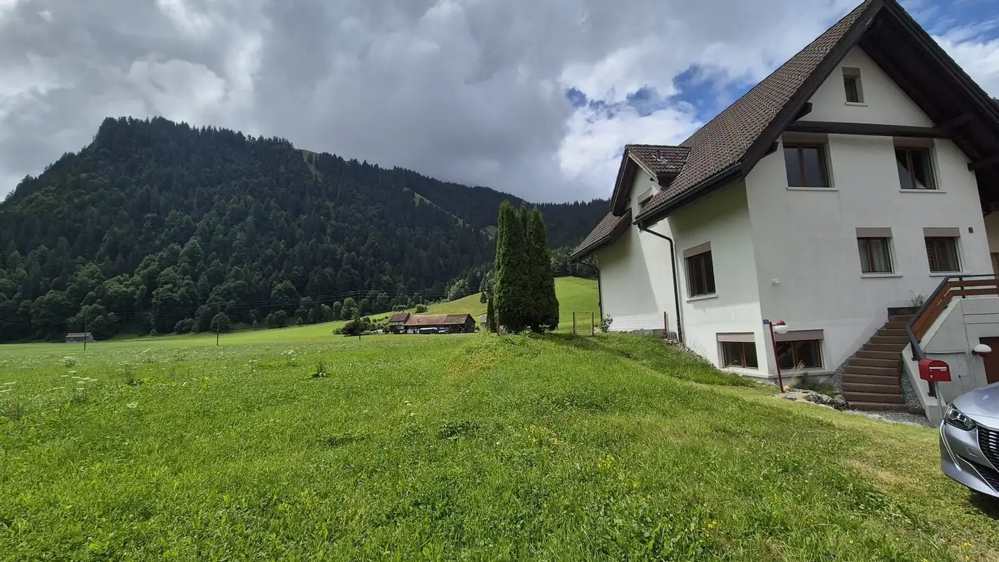 Casa singola in vendita - 8845 Studen SZ