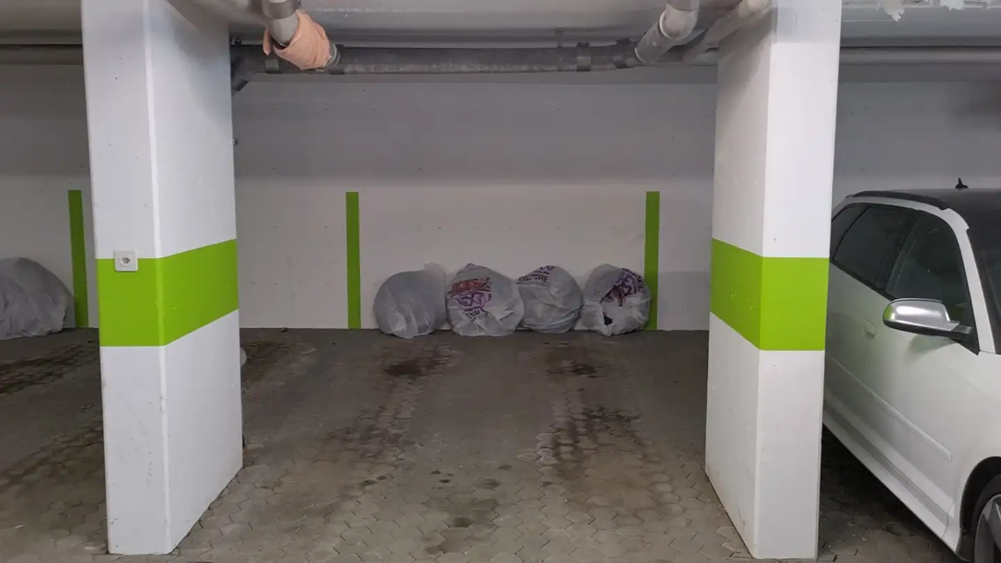 Garage singolo in affitto - 7017 Flims Dorf