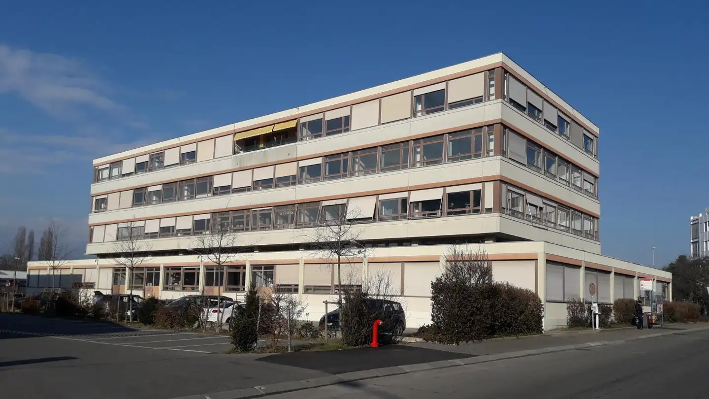 Espace de stockage à louer - Chemin Du Château-Bloch 19, 1219 Le Lignon