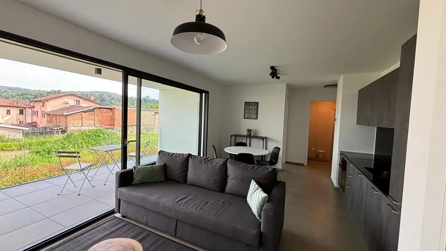 Appartement meublé à louer - Via Cava 5, 6855 Stabio