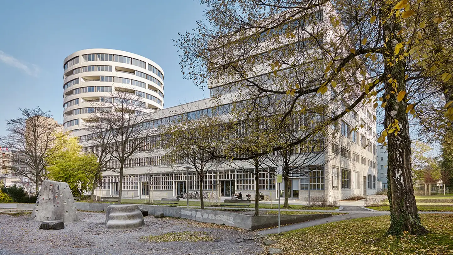 Loft à louer - Badenerstrasse 415, 8003 Zürich