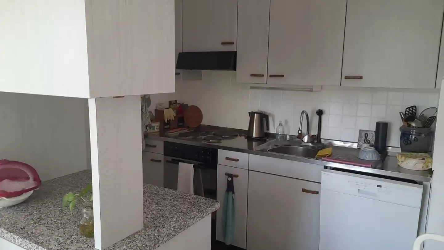 Wohnung mieten - Rue De La Cassarde, 2000 Neuchâtel - Foto 4
