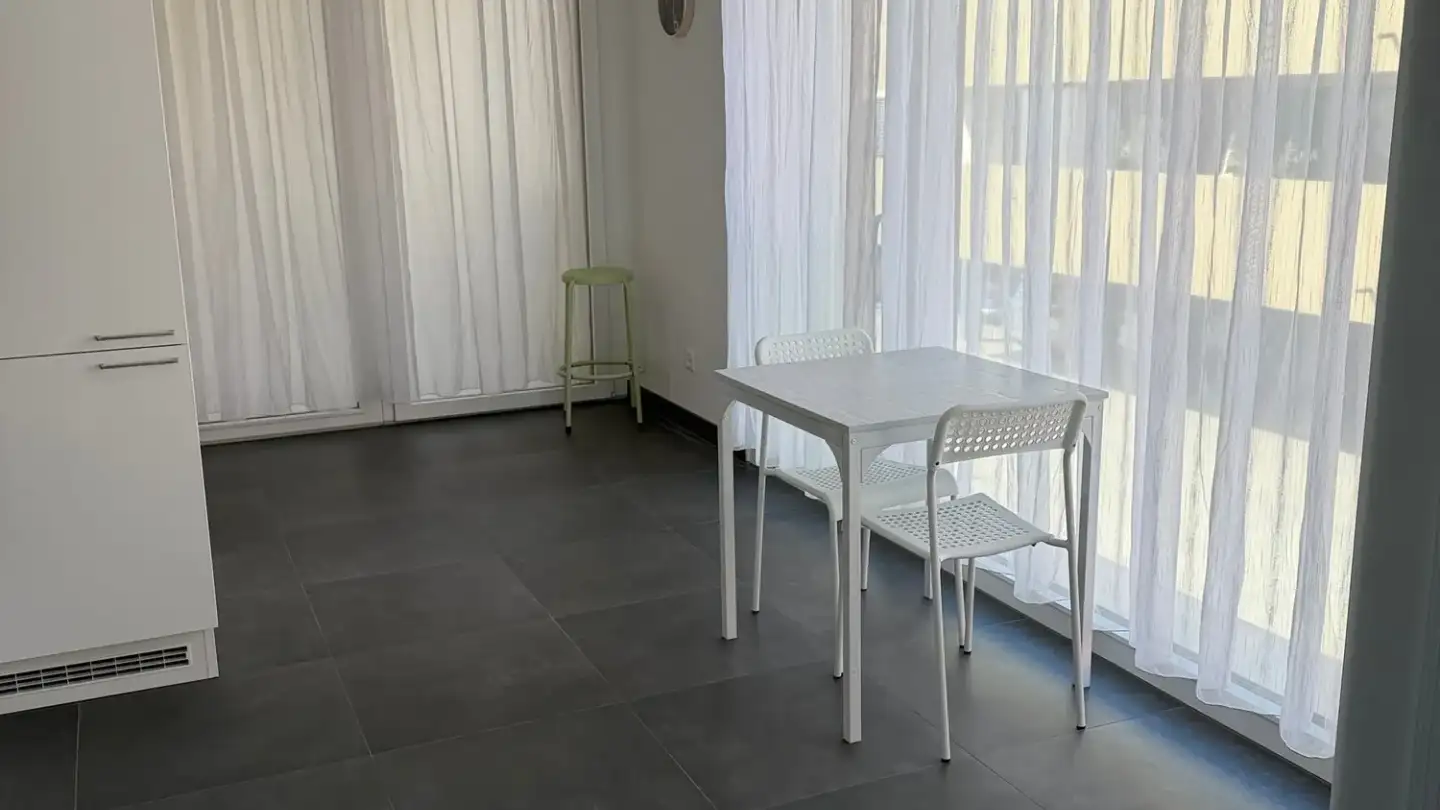 Studio for rent - Rue Cordey 1, 1400 Yverdon-les-Bains - Photo 2