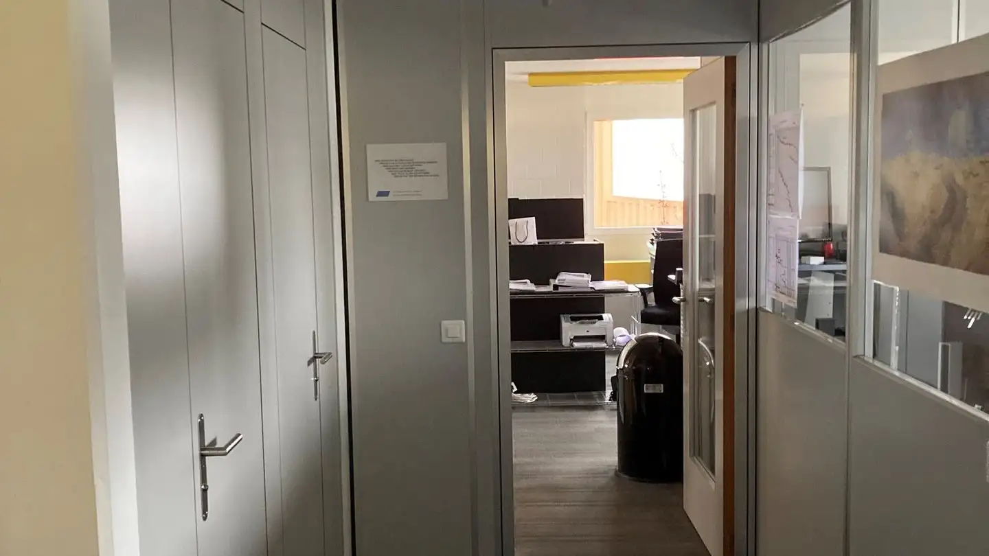 Spazio ufficio in affitto - Niklaus Wengi-Strasse 105, 2540 Grenchen - Photo 2