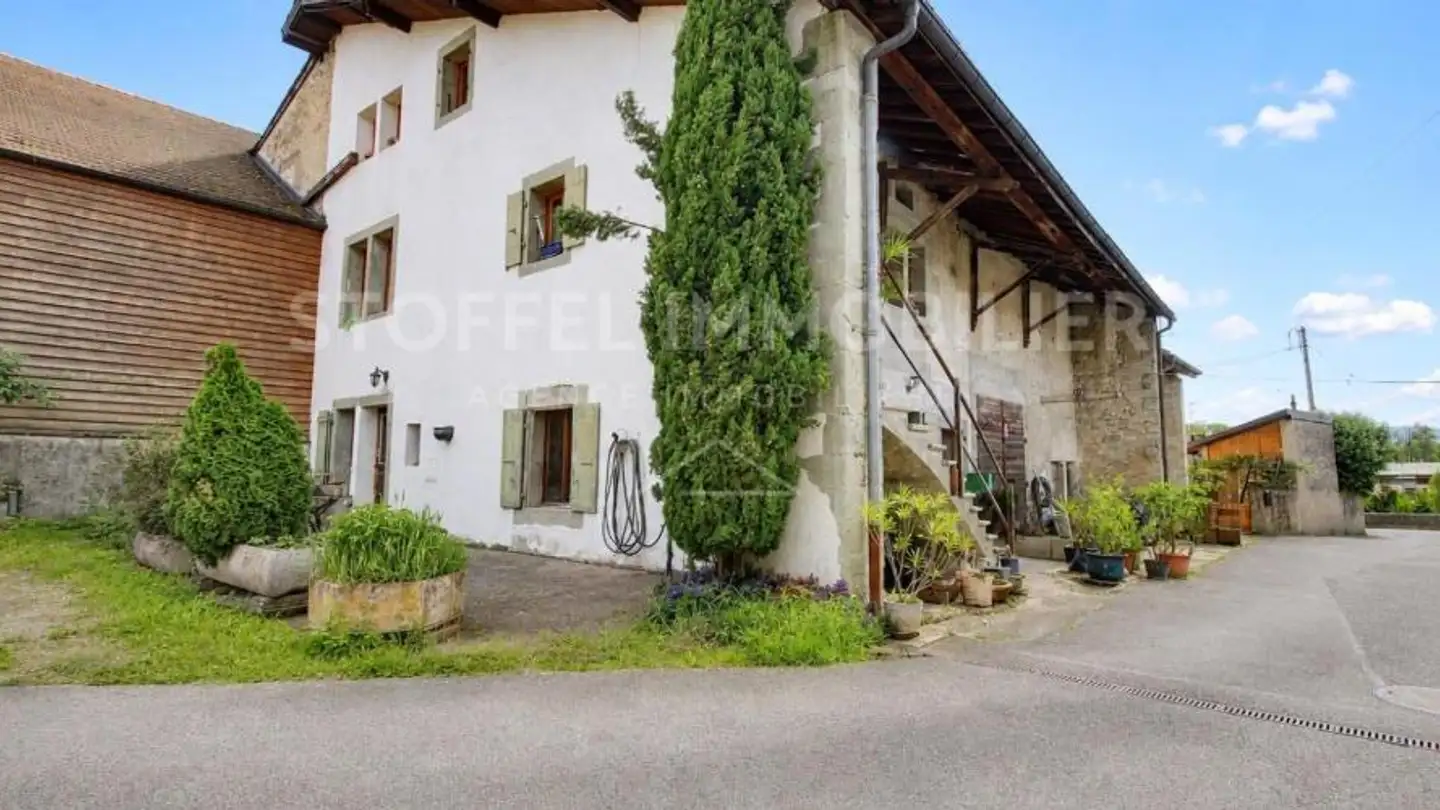 Single house for sale - 1287 Laconnex