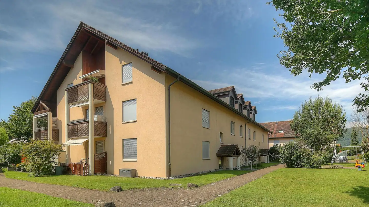 Parkplatz im Freien mieten - Obristweg 8, 4665 Oftringen