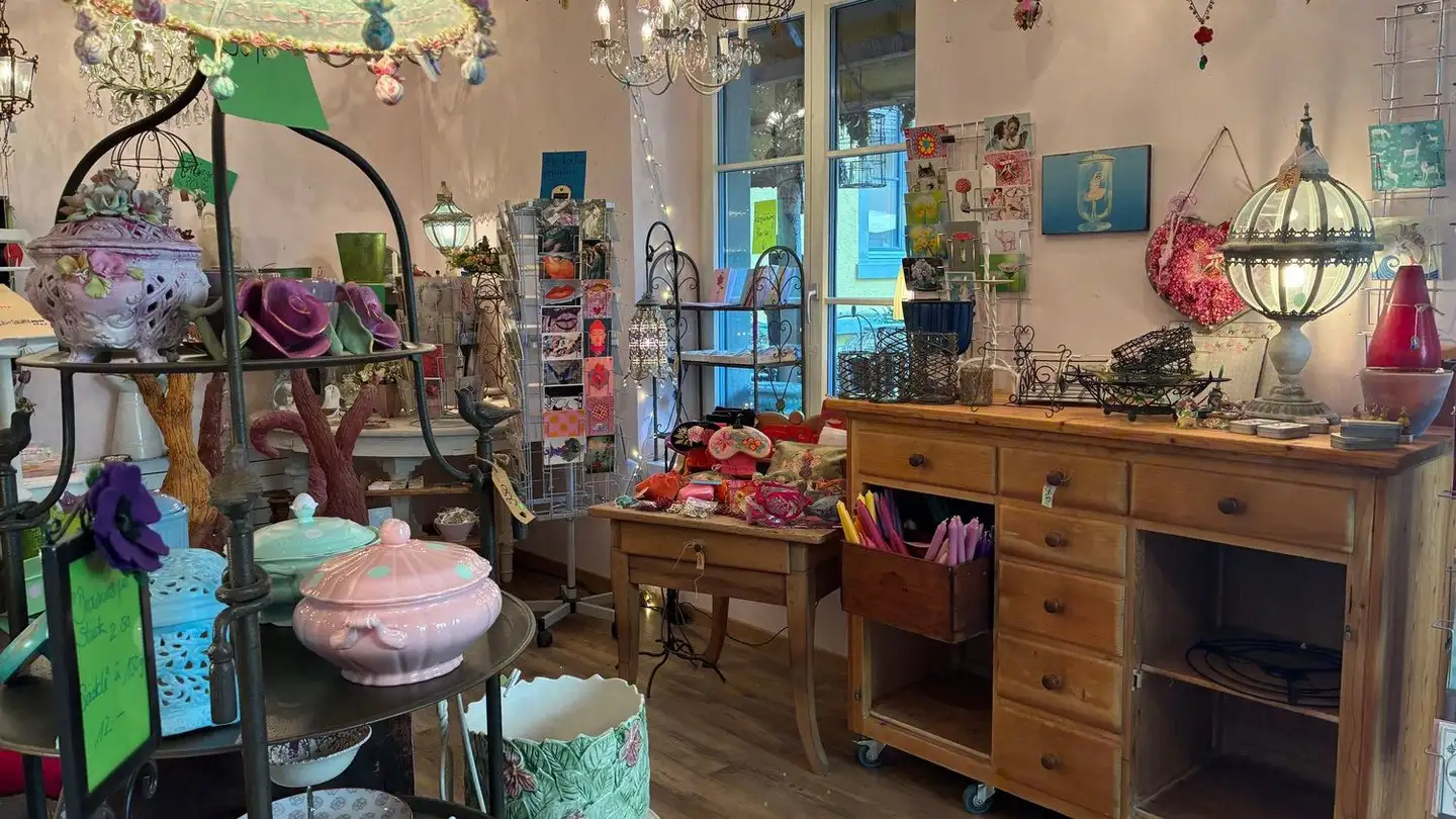 Gewerbe mieten - Edikerstrasse 18, 8635 Dürnten - Foto 2