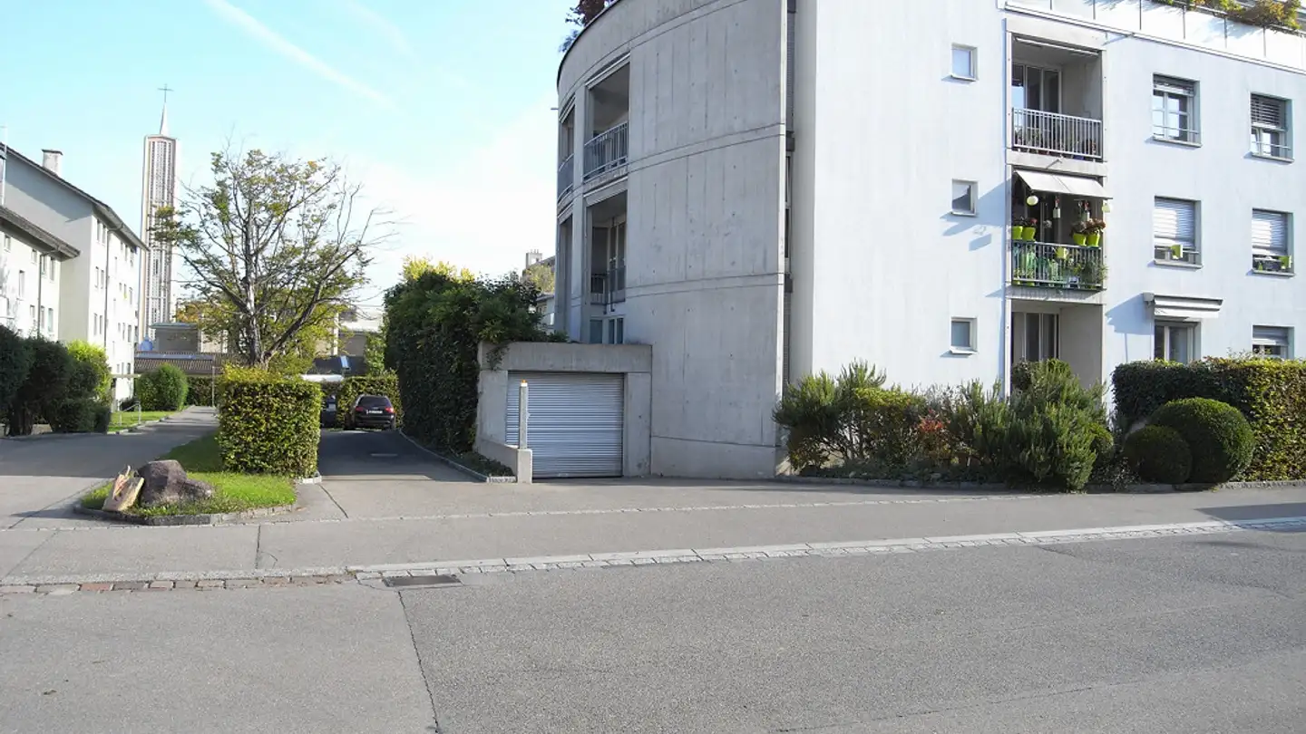 Tiefgaragenstellplatz mieten - Langgrütstrasse 88a, 8047 Zürich - Foto 2
