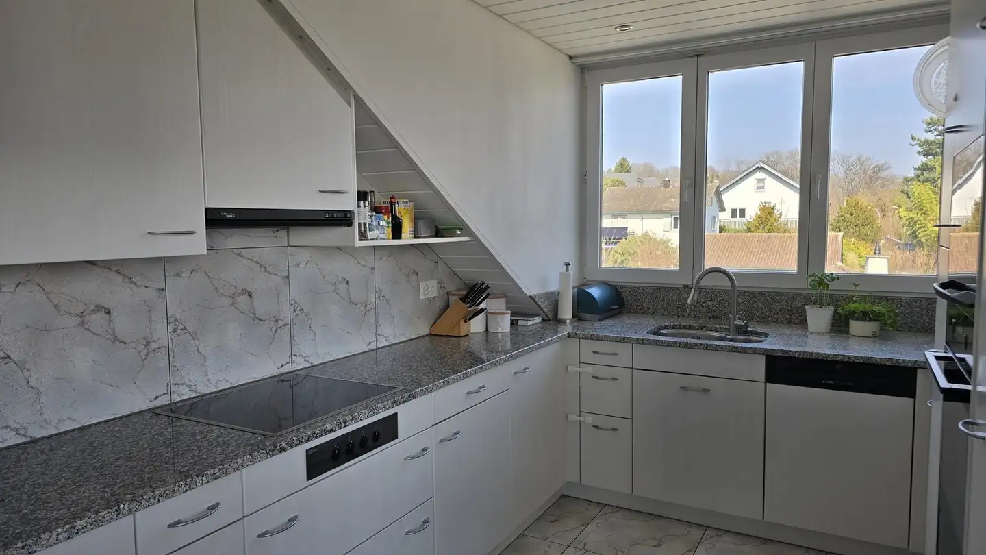 Dachgeschosswohnung mieten - Höhenstrasse 1a, 8154 Oberglatt ZH - Foto 2