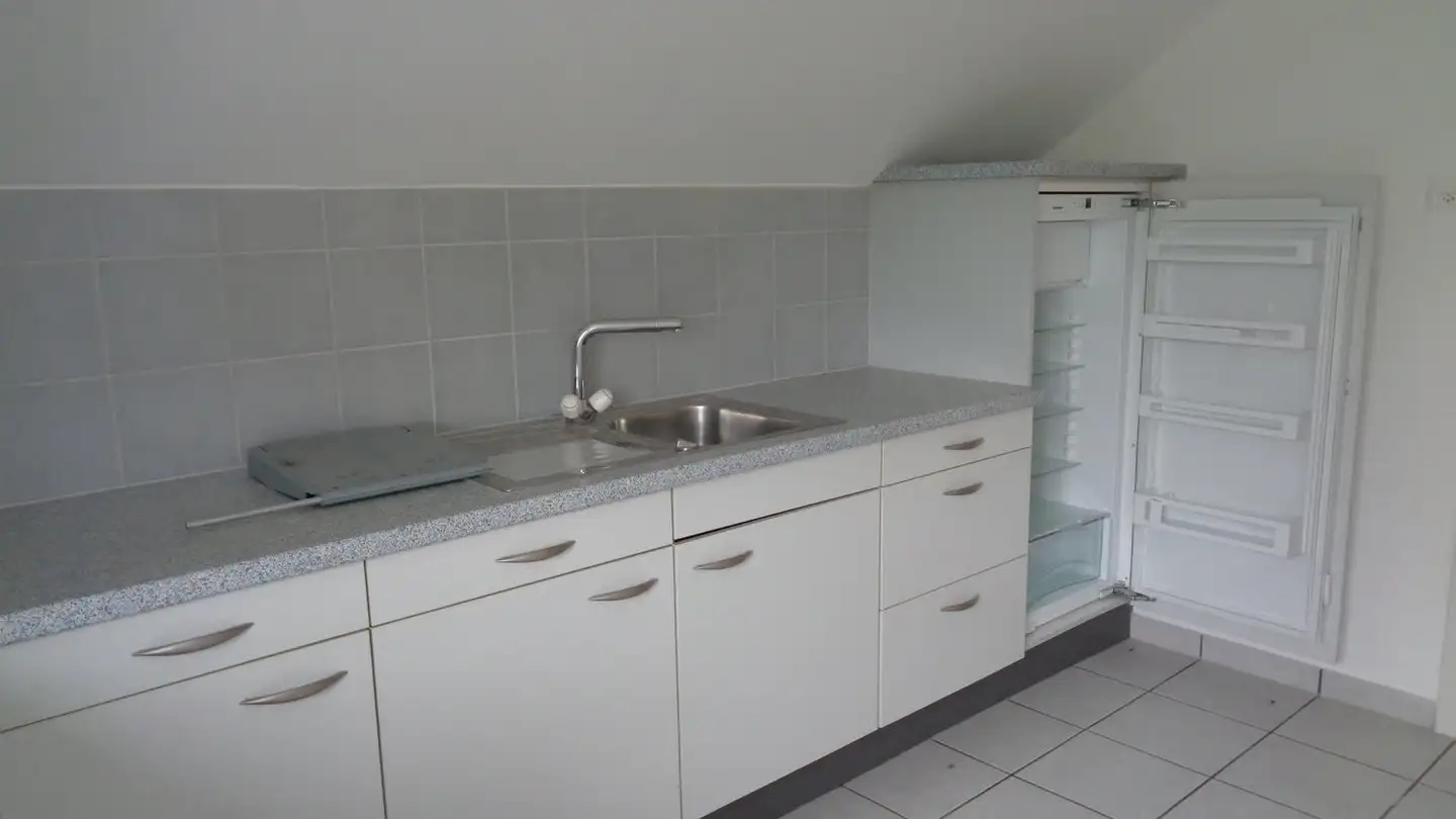 Appartement à louer - Avenue De Bellevue 4, 2740 Moutier - Photo 2