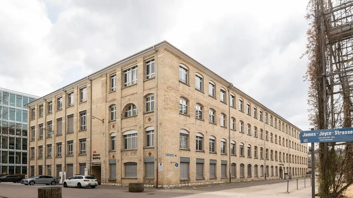 Commercial à louer - Elias-Canetti-Strasse, 8050 Zürich
