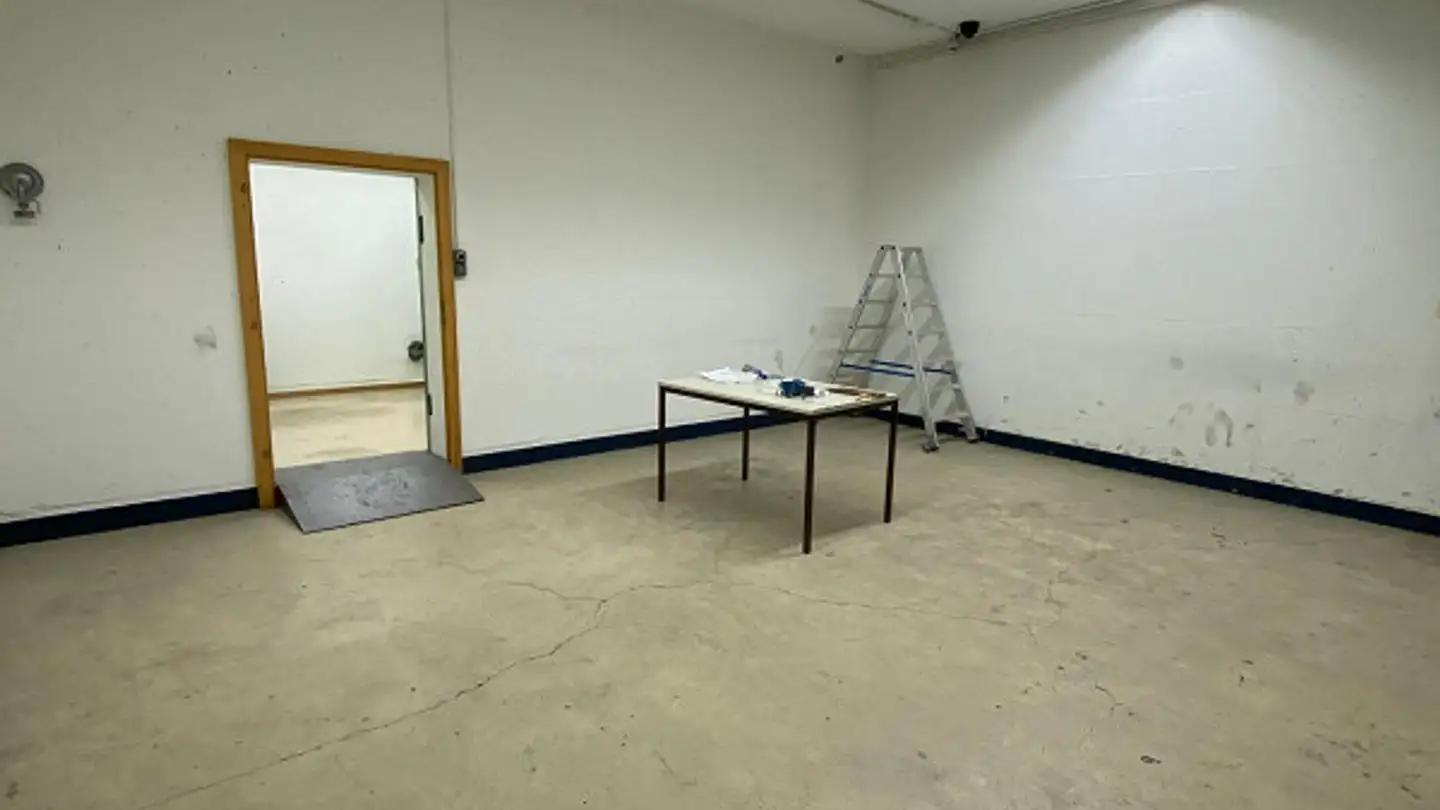 Storage space for rent - Walderstrasse 117, 8630 Rüti ZH - Photo 3