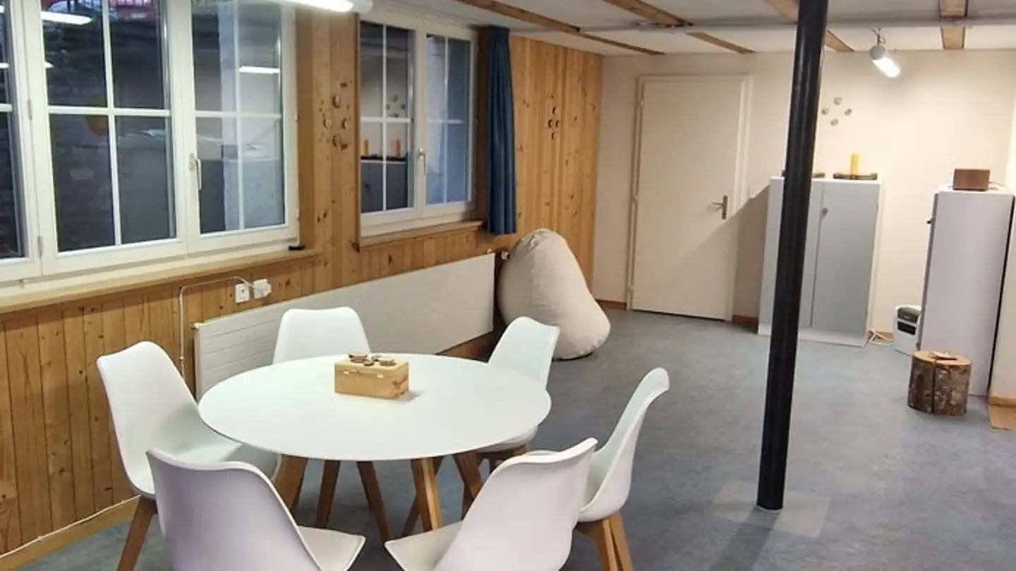 Commercial à louer - Dorfstrasse 14, 3127 Lohnstorf