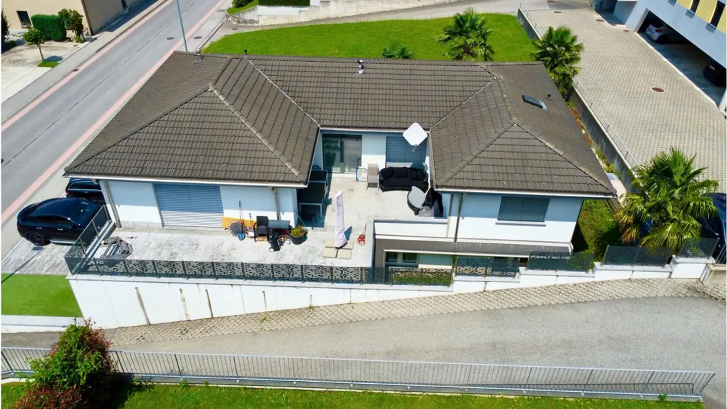 Semi-detached house for sale - 6702 Claro - Photo 2