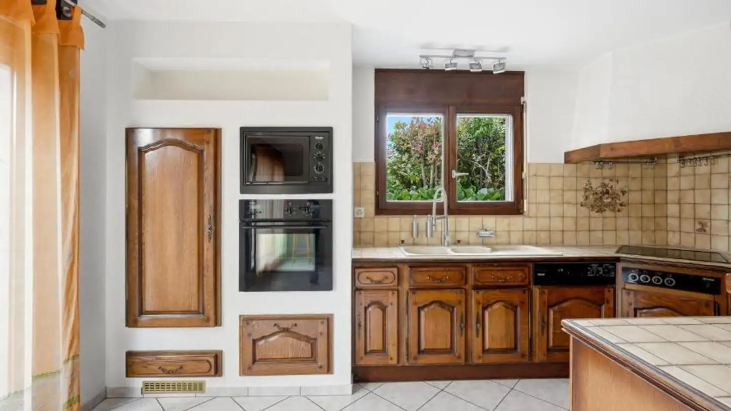 Row house for sale - 1270 Trélex - Photo 2