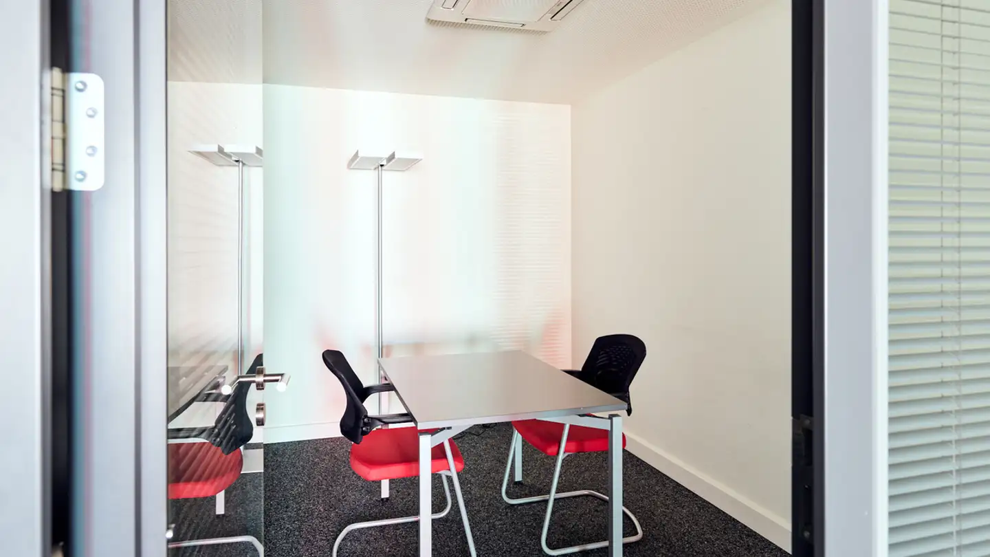Commercial for rent - Rue Du Château 101, 1680 Romont FR - Photo 3