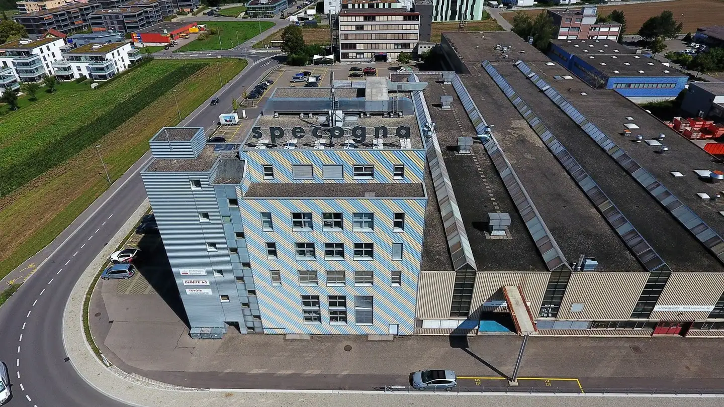Commercial à louer - Feldstrasse 60, 8180 Bülach - Photo 2