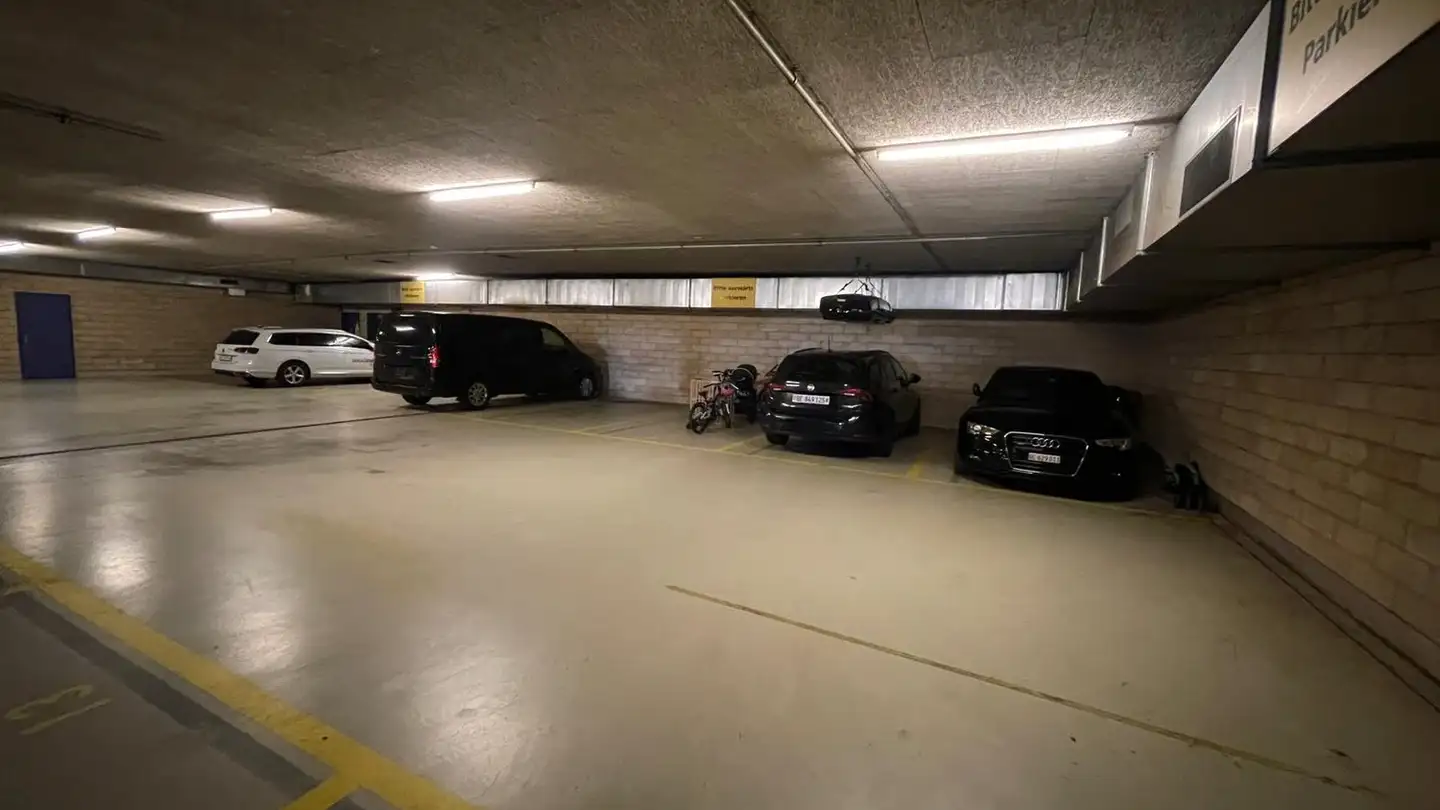 Place de parking souterraine à louer - Schwandenstrasse 64a, 3054 Schüpfen - Photo 2