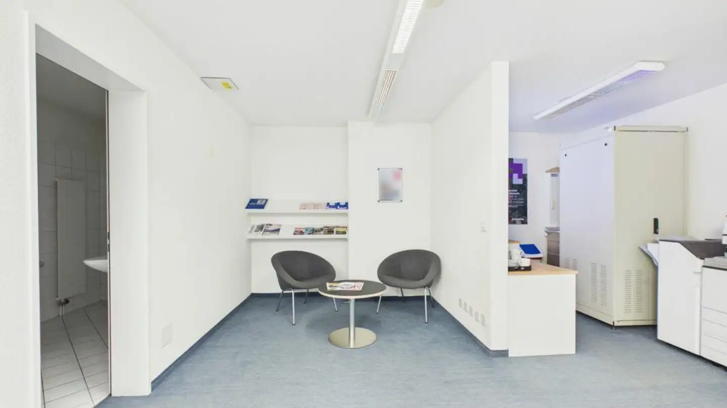 Commercial for rent - Stansstaderstrasse 14, 6370 Stans - Photo 2