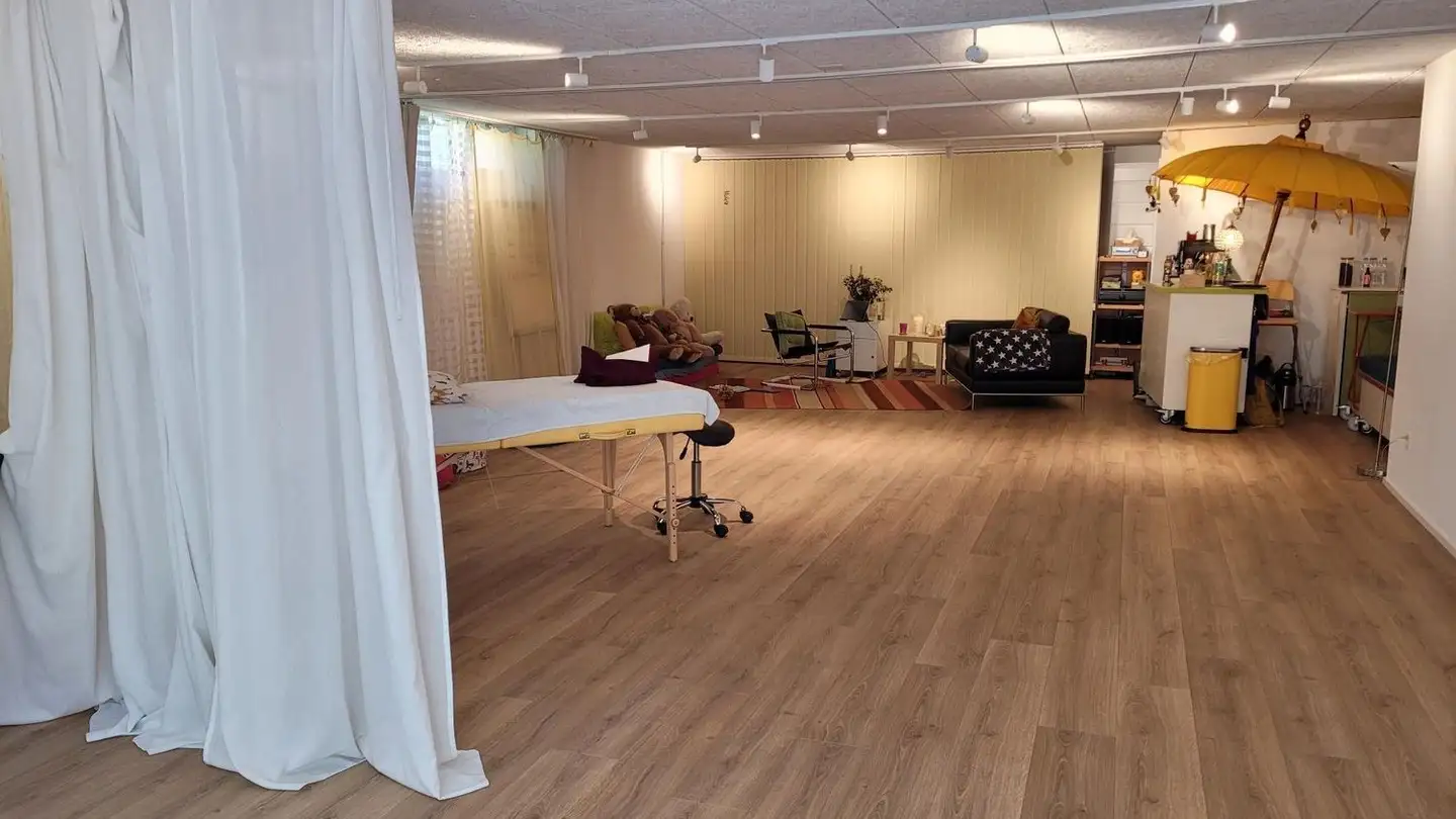 Arztpraxis mieten - Dorfbachstrasse 30, 3098 Köniz - Foto 2