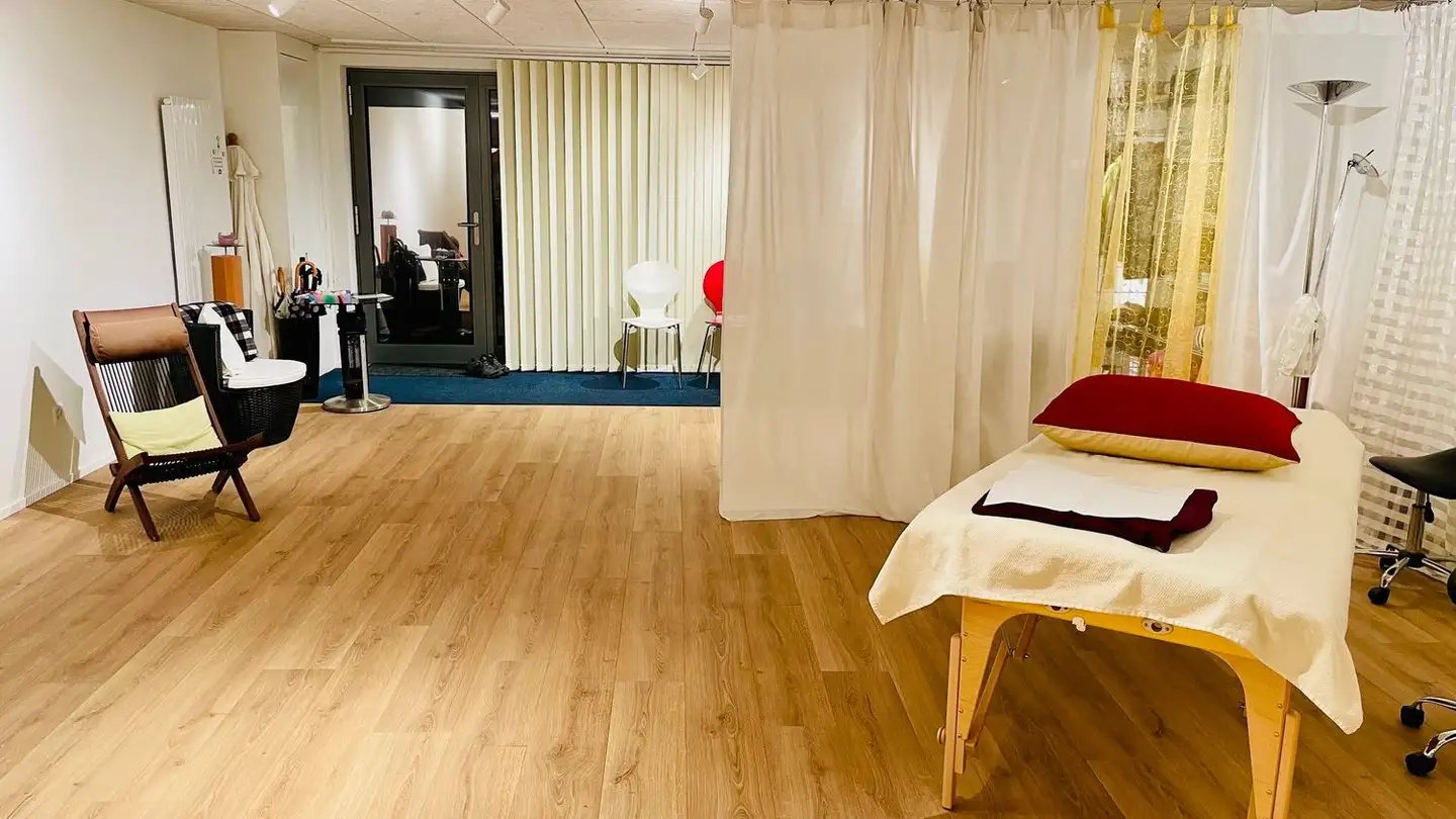 Arztpraxis mieten - Dorfbachstrasse 30, 3098 Köniz - Foto 3