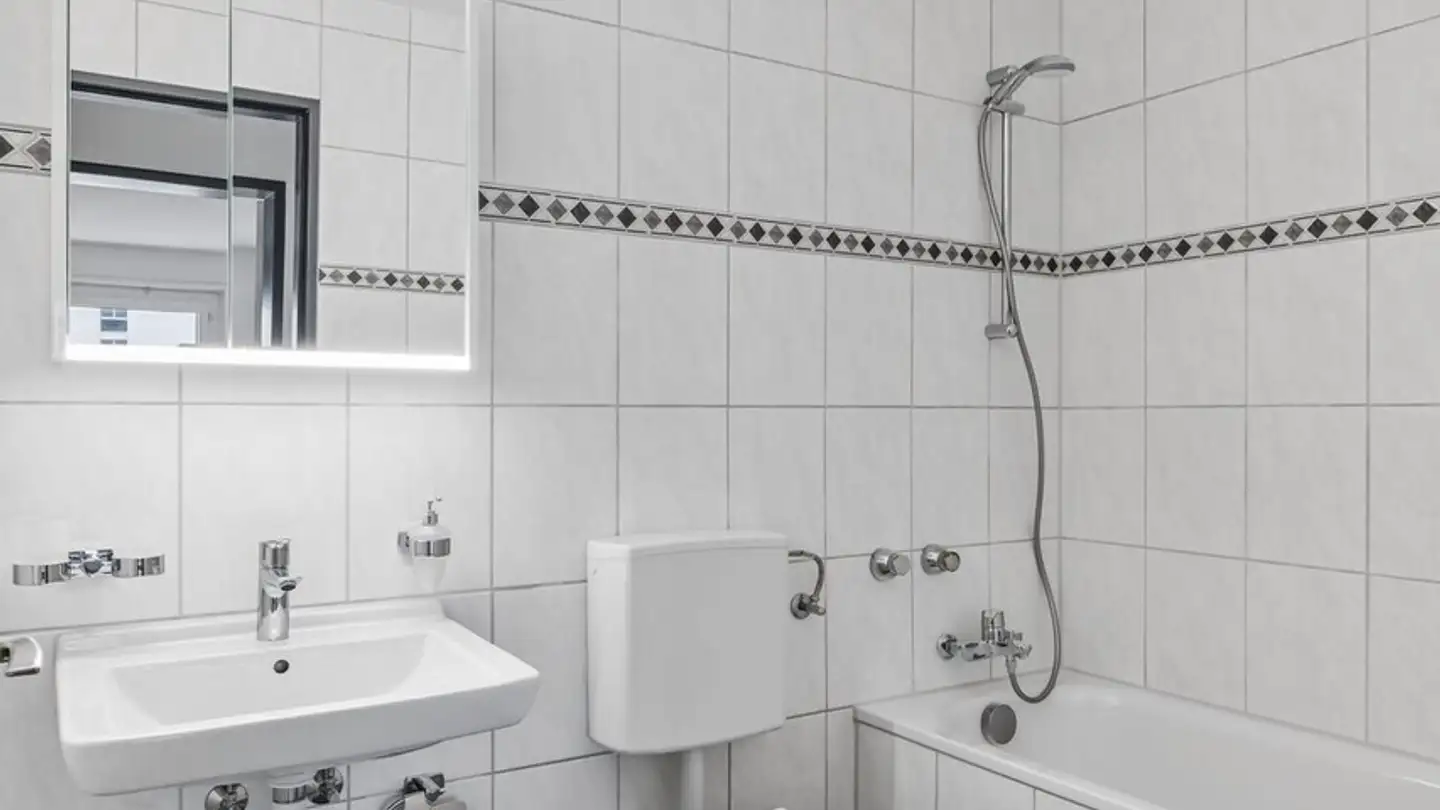 Wohnung mieten - Rue De La Brasserie, 2800 Delémont - Foto 2