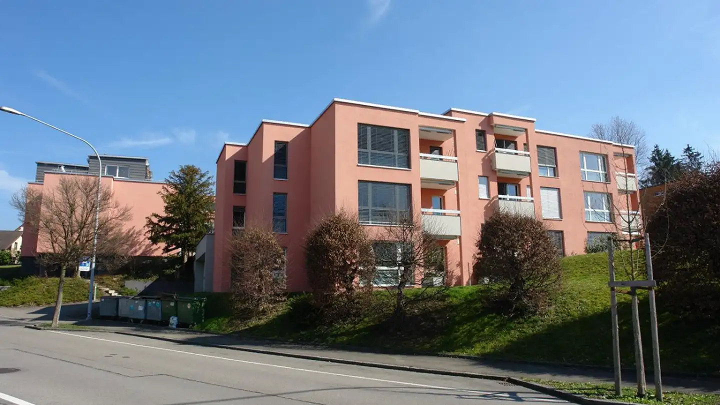 Indoor motorbike parking space for rent - Bahnhofstrasse 53, 8902 Urdorf