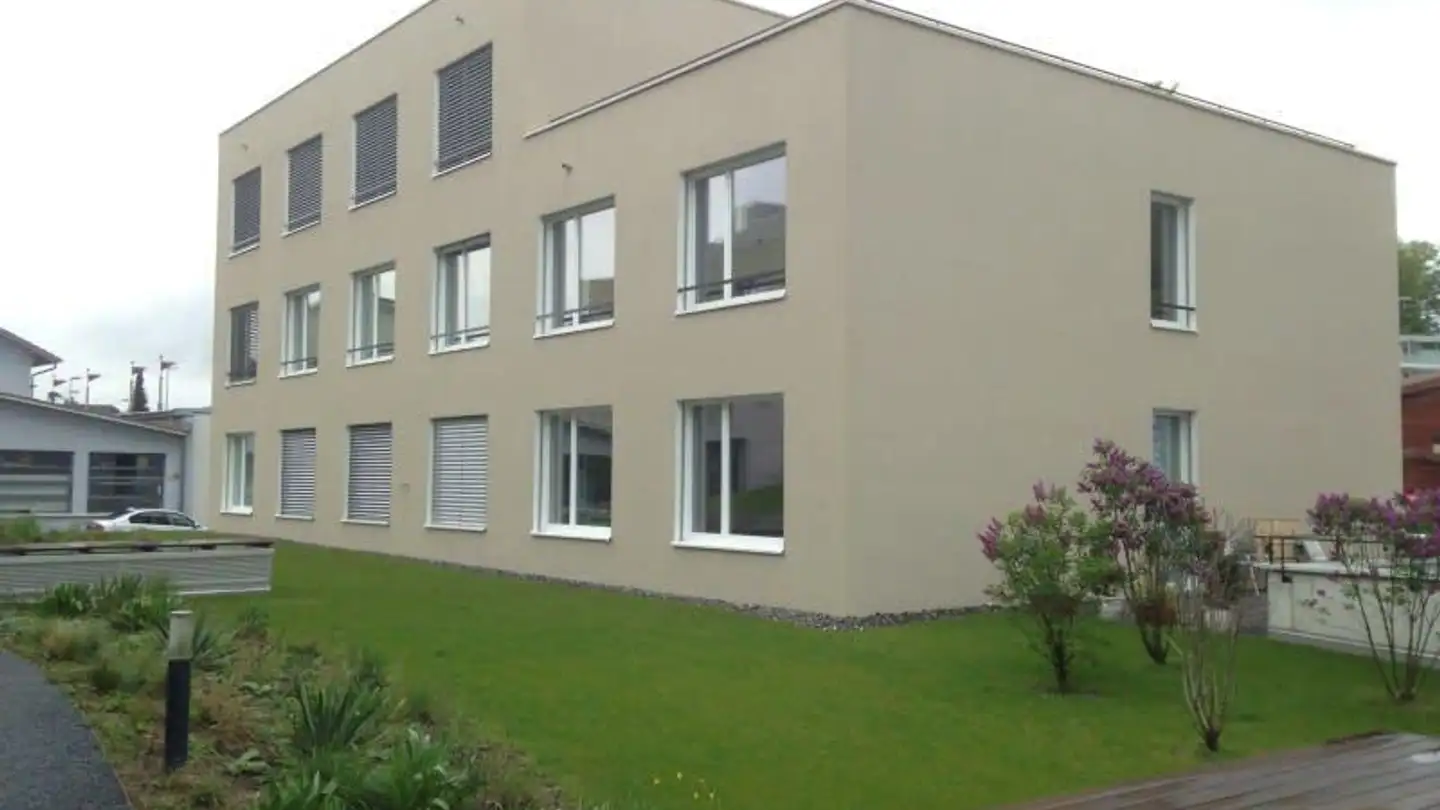 Bürofläche mieten - Röhrlistrasse 3, 6353 Weggis