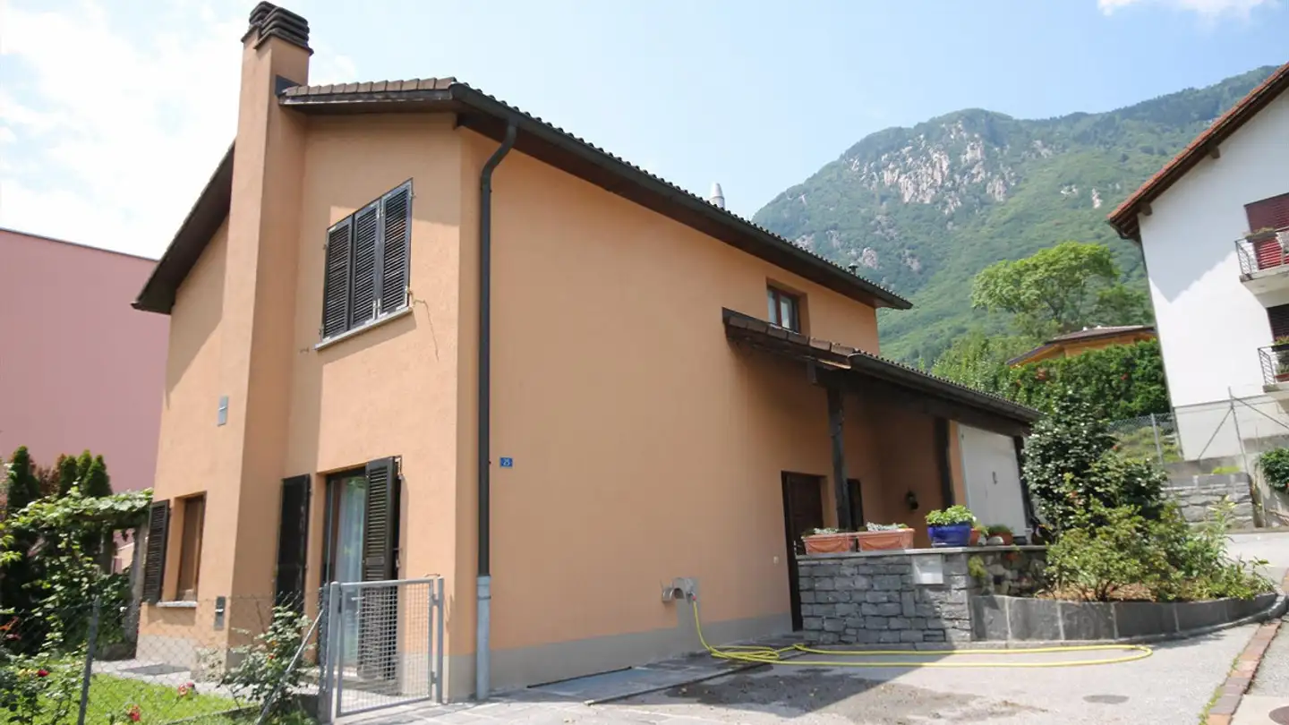 Casa singola in vendita - 6533 Lumino