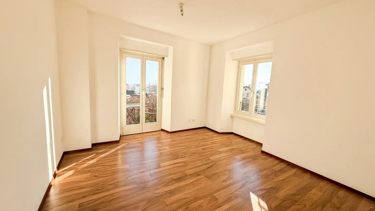 Appartamento in affitto - Via Bartolomeo Rusca 1, 6600 Locarno