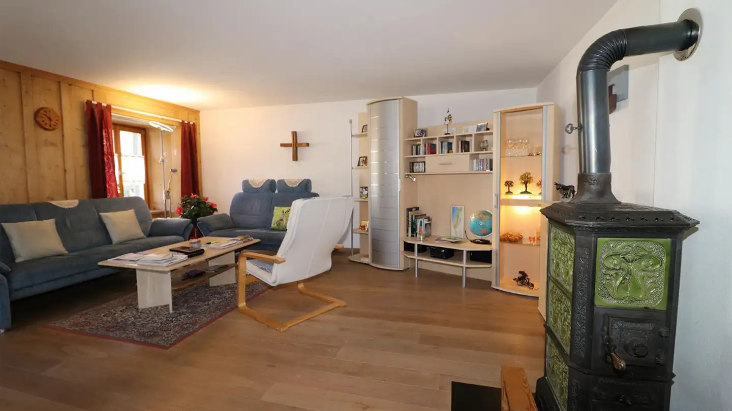 Penthouse for rent - Gassa Steffan Gabriel 1, 7130 Ilanz - Photo 4