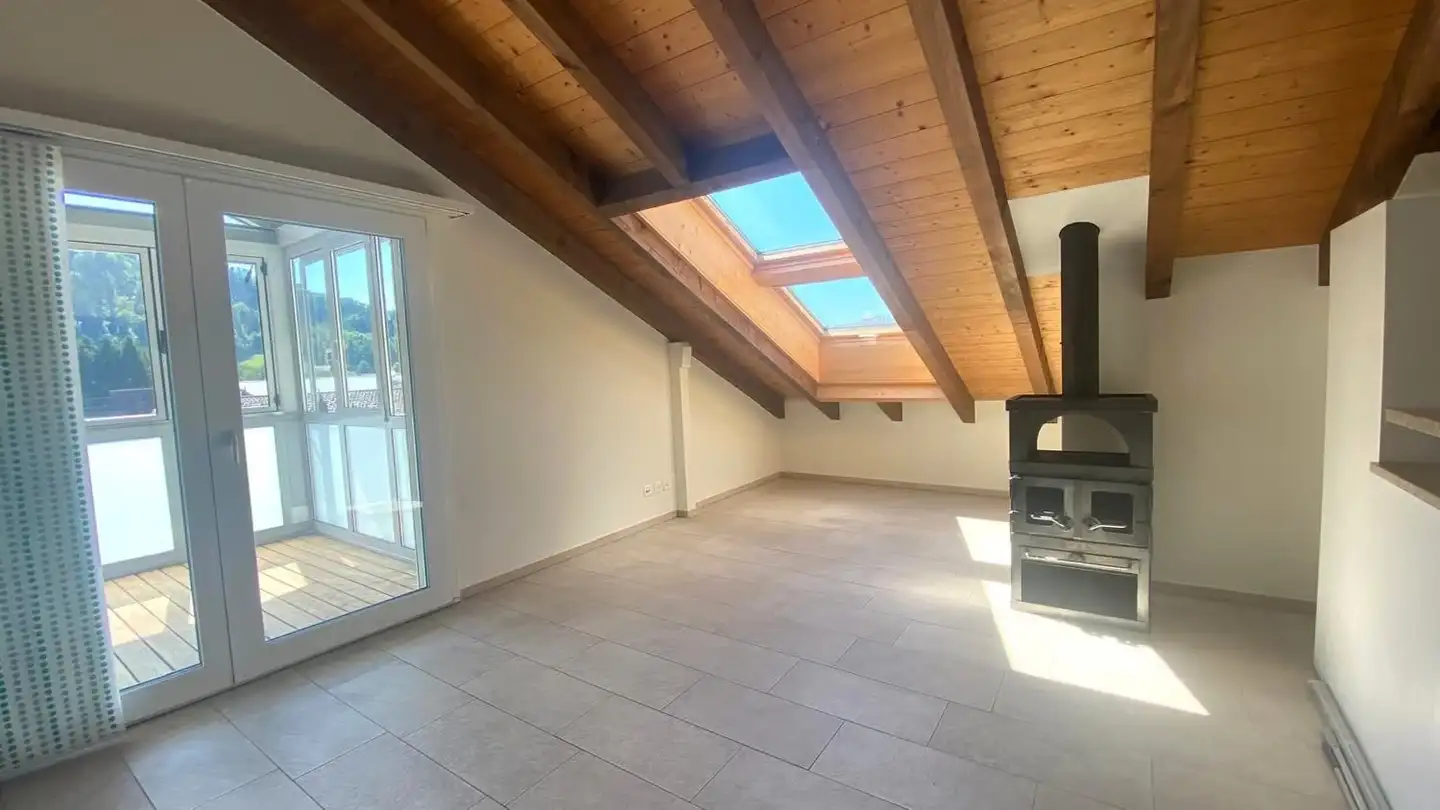 Dachgeschosswohnung mieten - Mettlenstrasse 22, 8488 Turbenthal - Foto 3