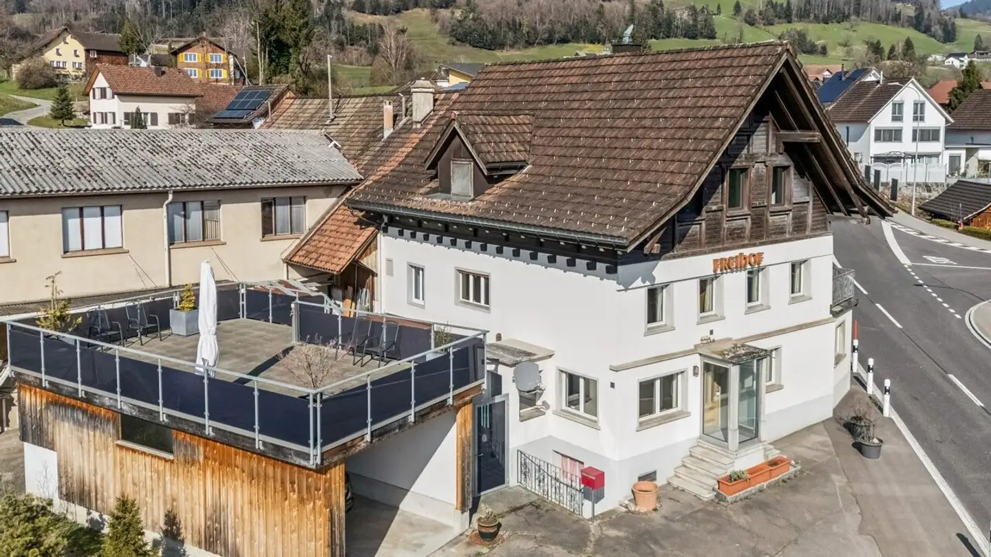 Höhlenhaus kaufen - Walderstrasse, 8732 Neuhaus SG