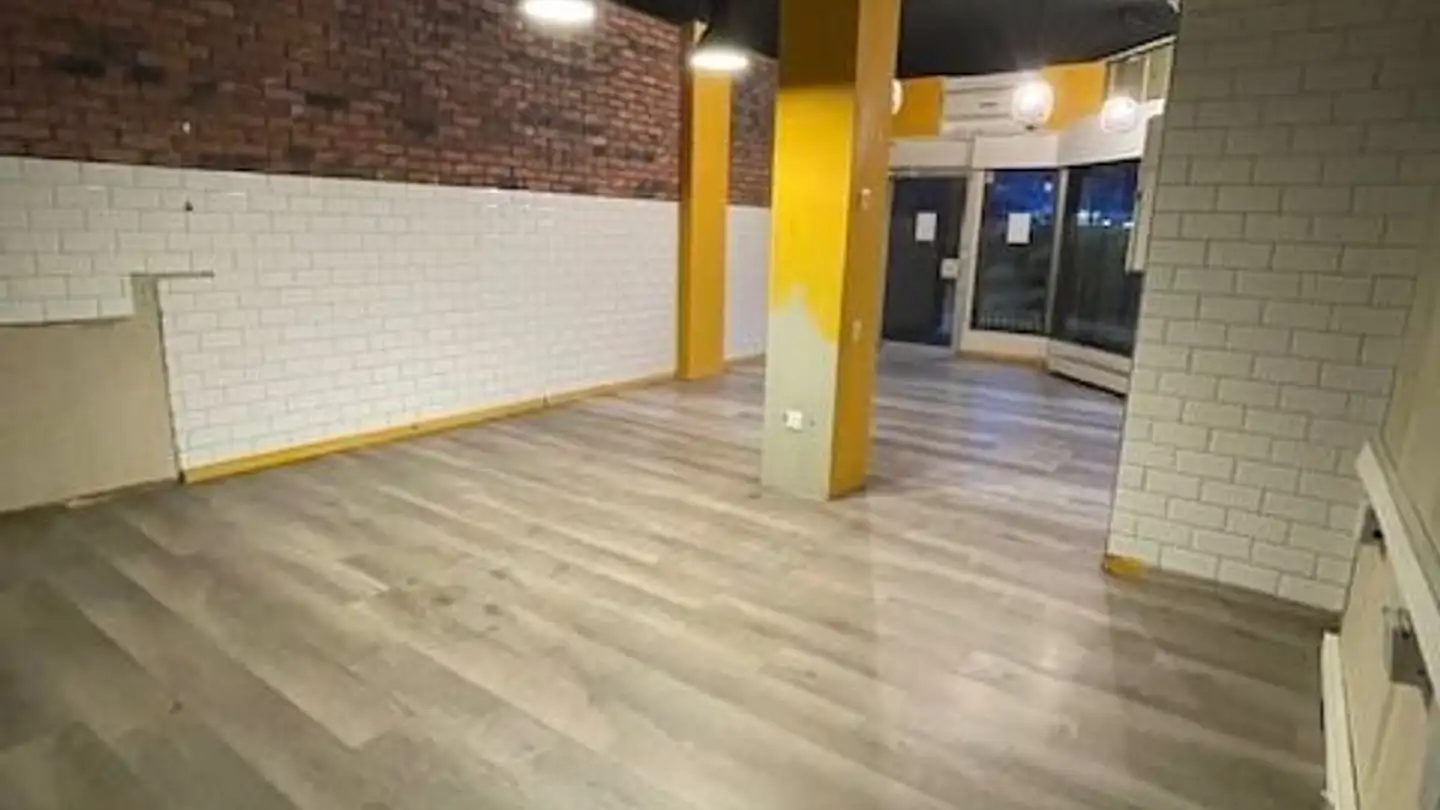 Gewerbe mieten - Zürichstrasse 30, 8600 Dübendorf - Foto 2