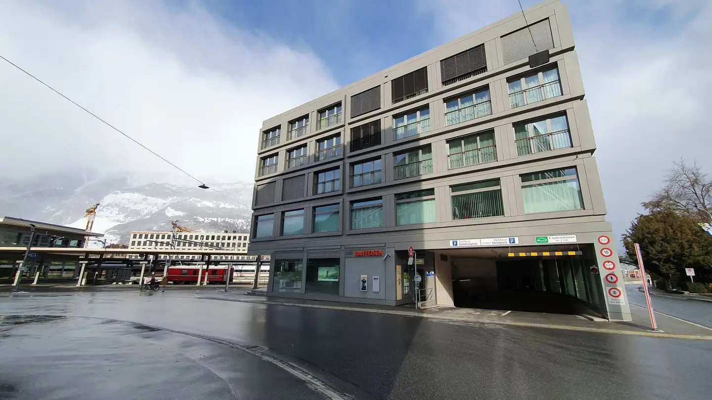 Parcheggio sotterraneo in affitto - Bahnhofplatz 7, 7000 Chur - Photo 2