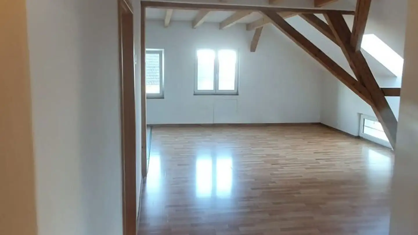Attique à louer - Hauptstrasse 56, 8225 Siblingen